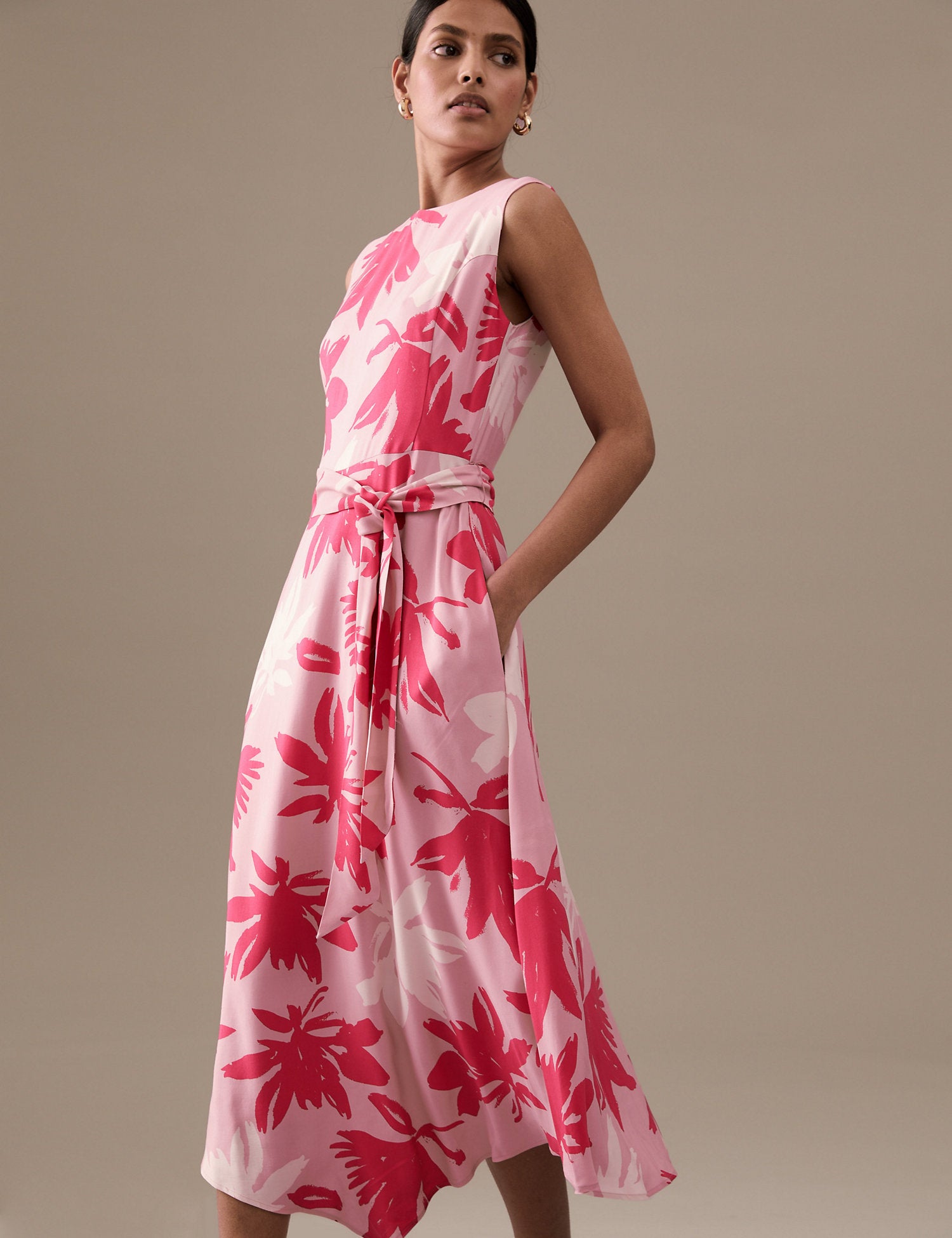 Printed Round Neck Midi Shift Dress