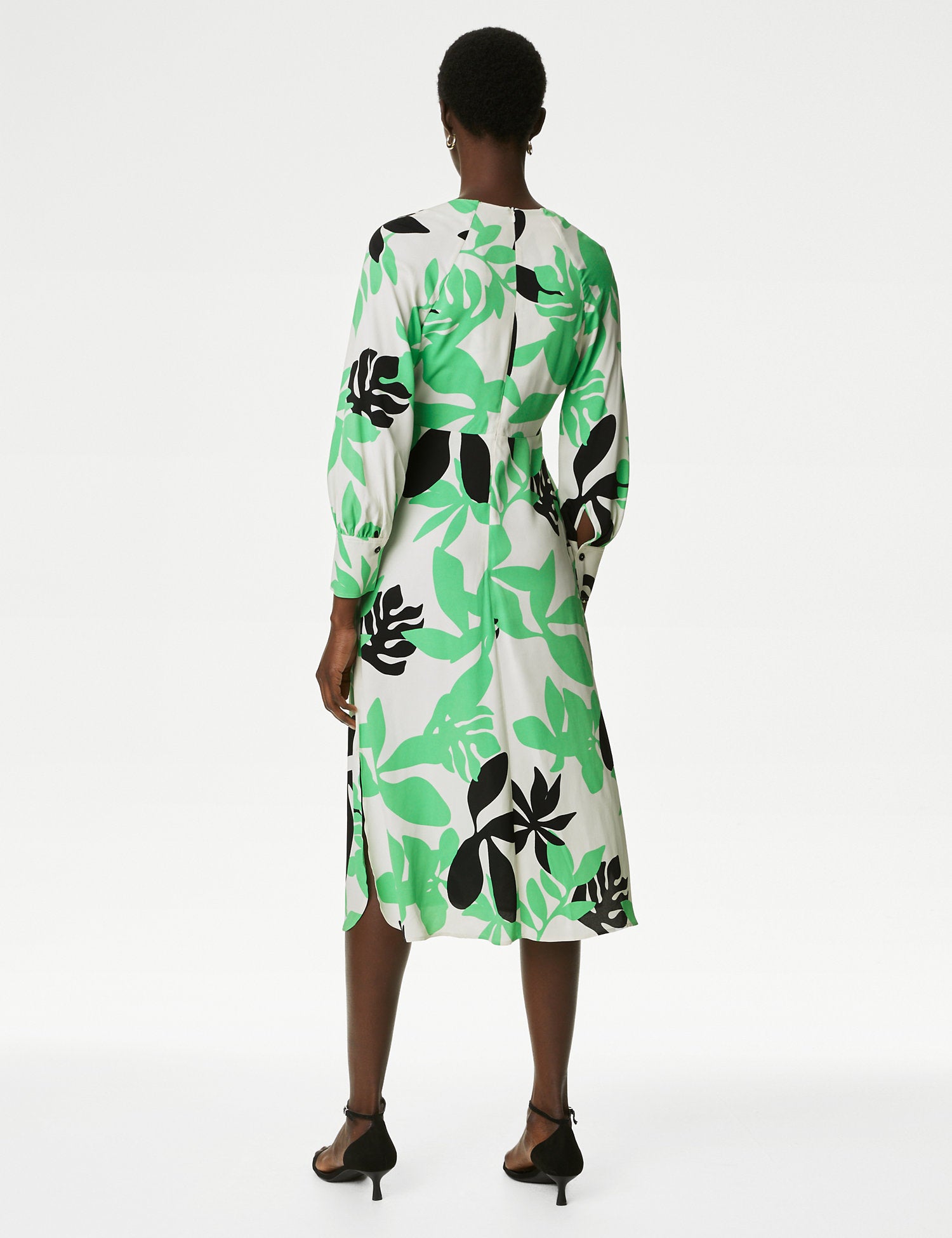 Leaf Print V-Neck Midaxi Smock Dress