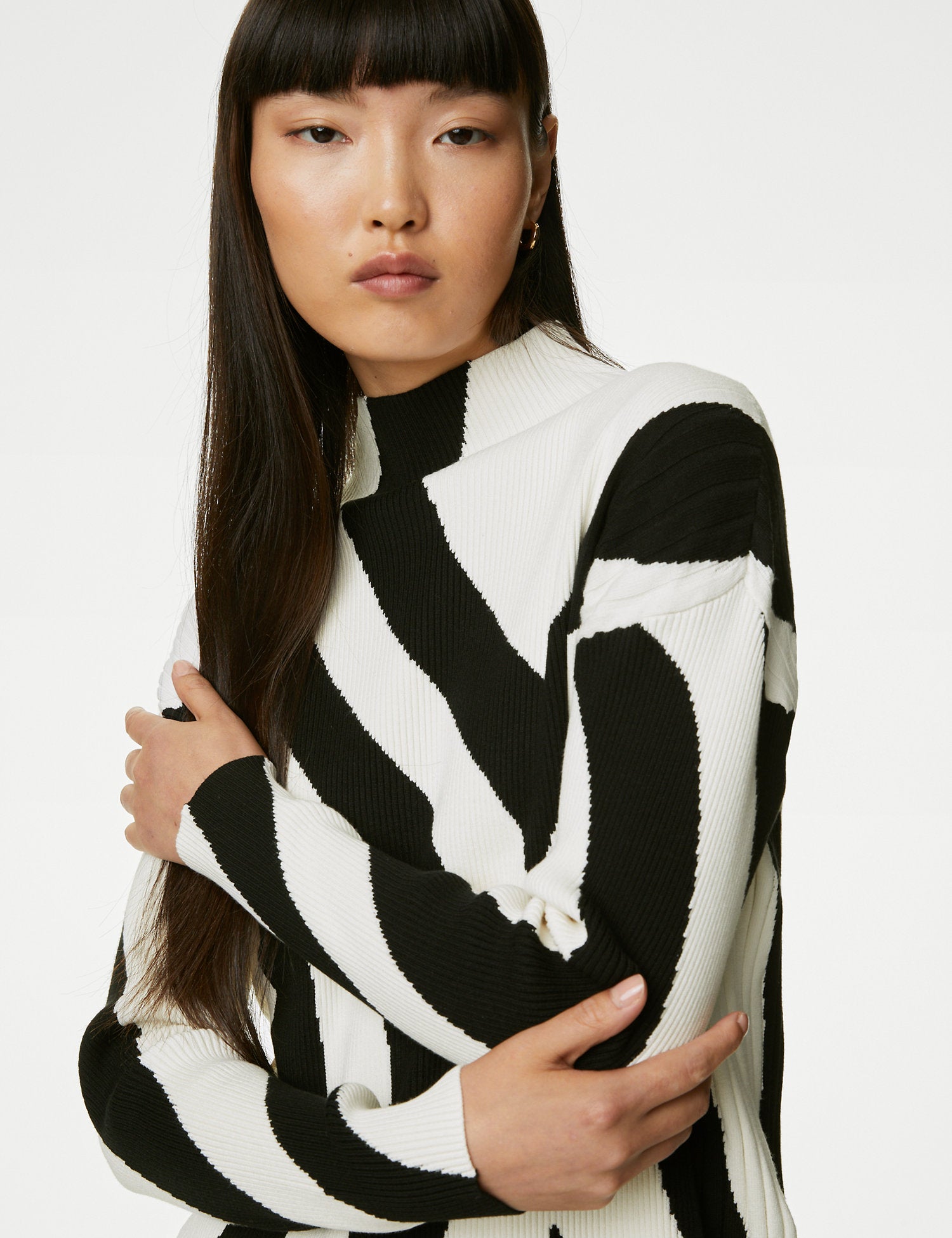 Patterned Funnel Neck Longline Jumper