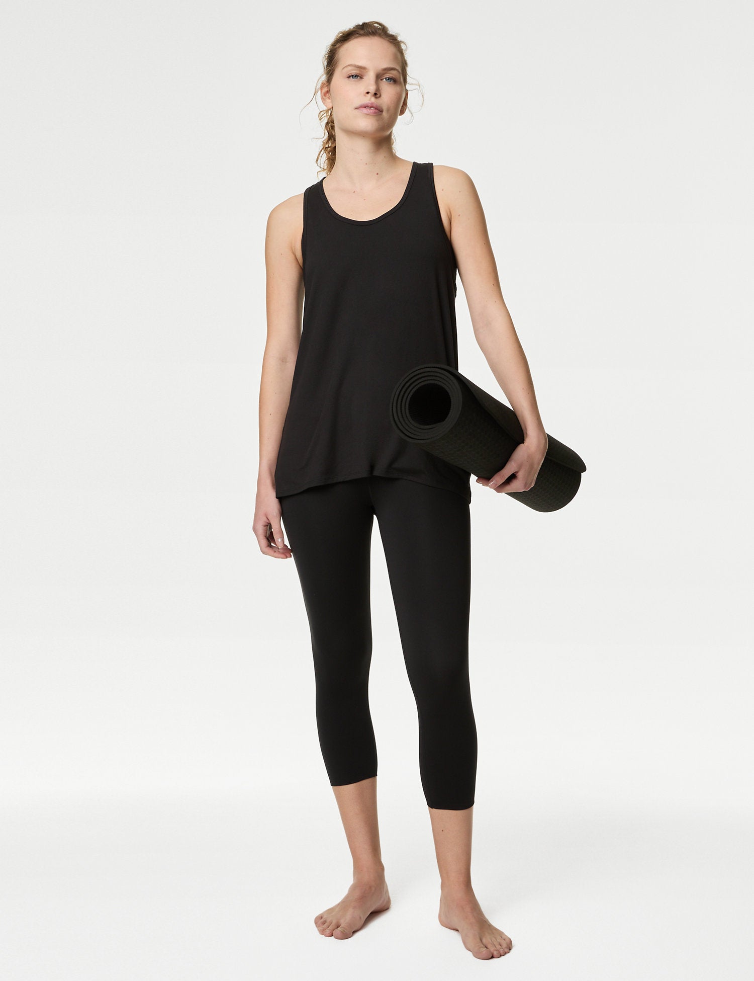 Scoop Neck Relaxed Sleeveless Yoga Top