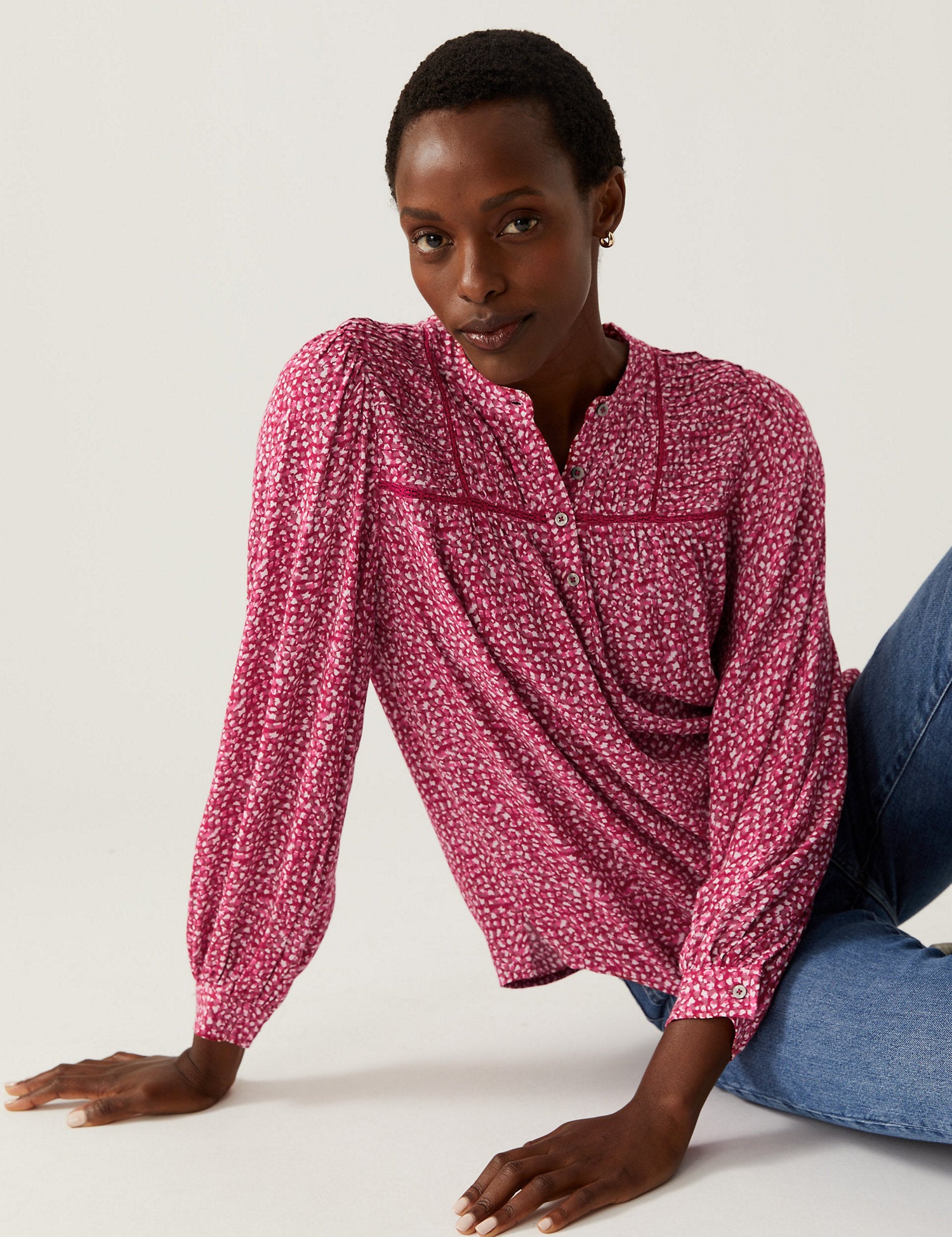 Printed Round Neck Long Sleeve Blouse