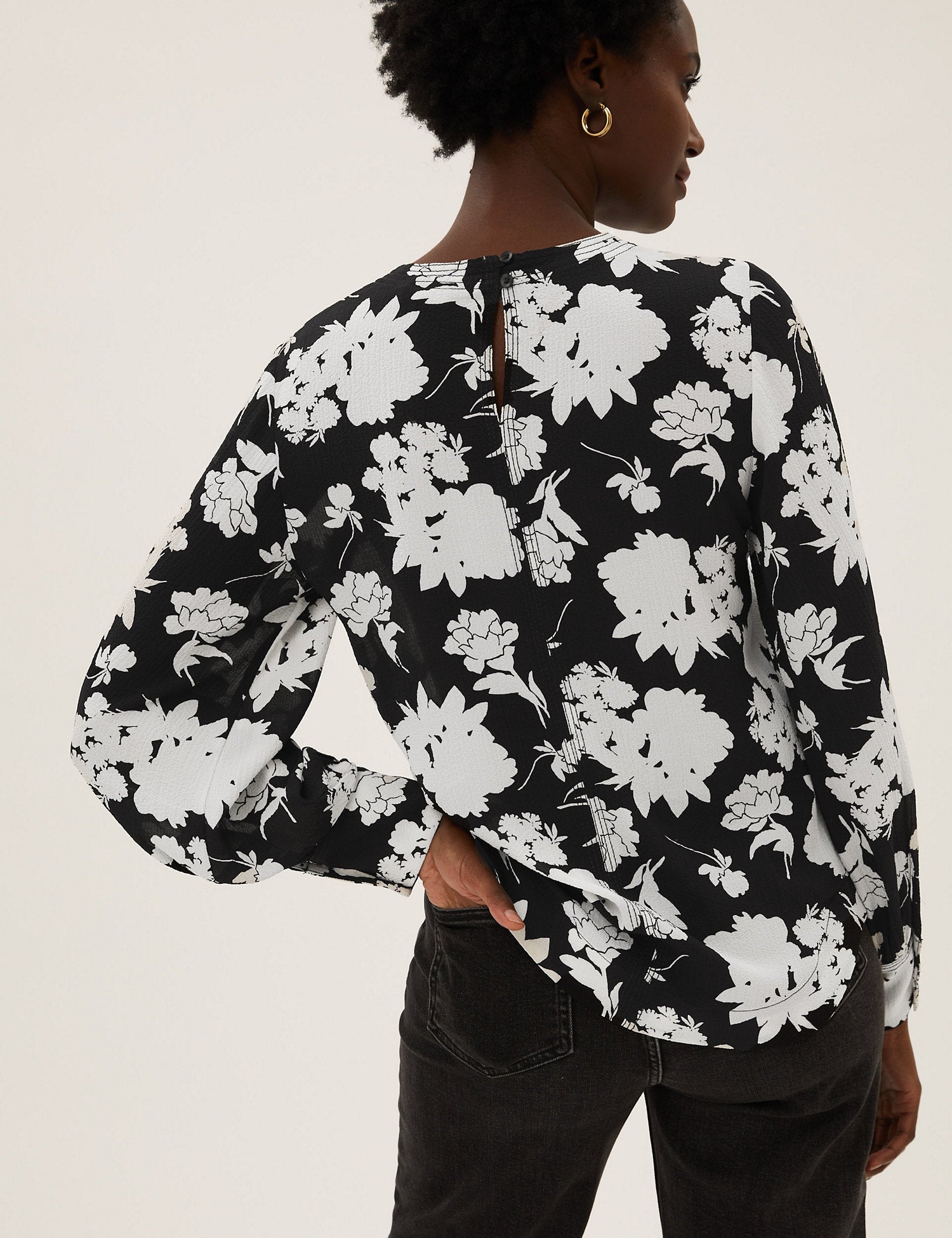 Floral Round Neck Long Sleeve Blouse