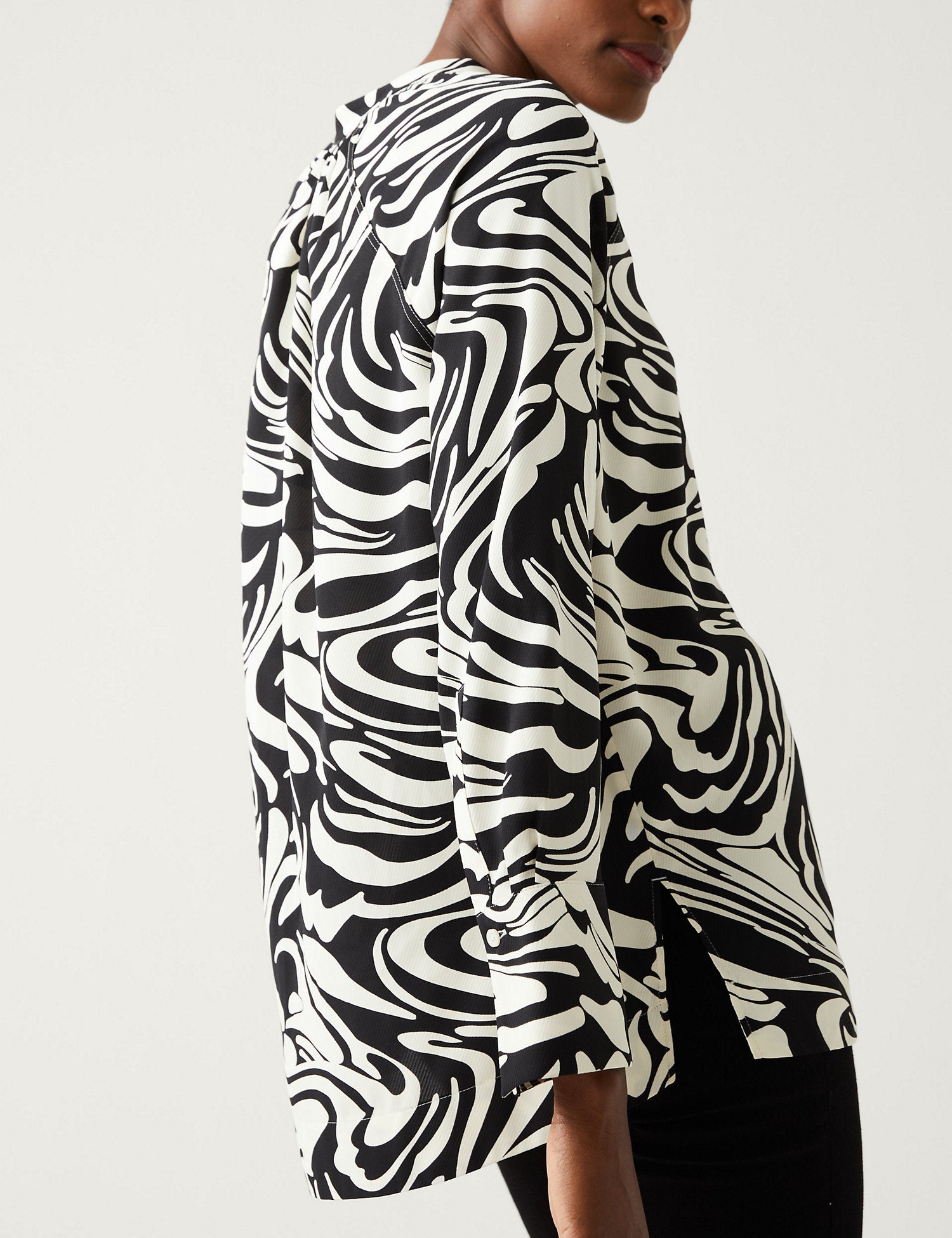 Printed V-Neck Oversized Popover Blouse