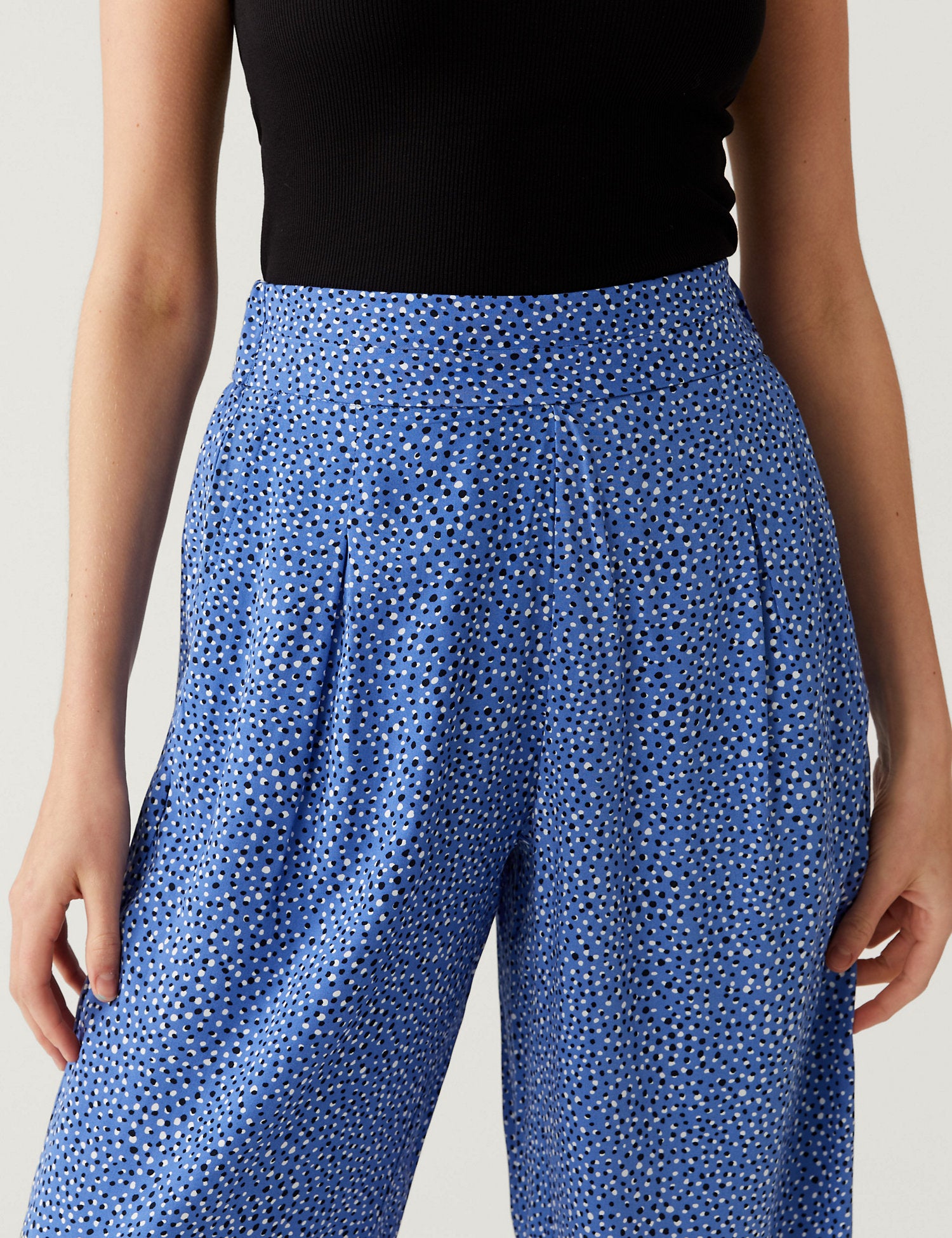 Printed Wide Leg Cropped Trousers