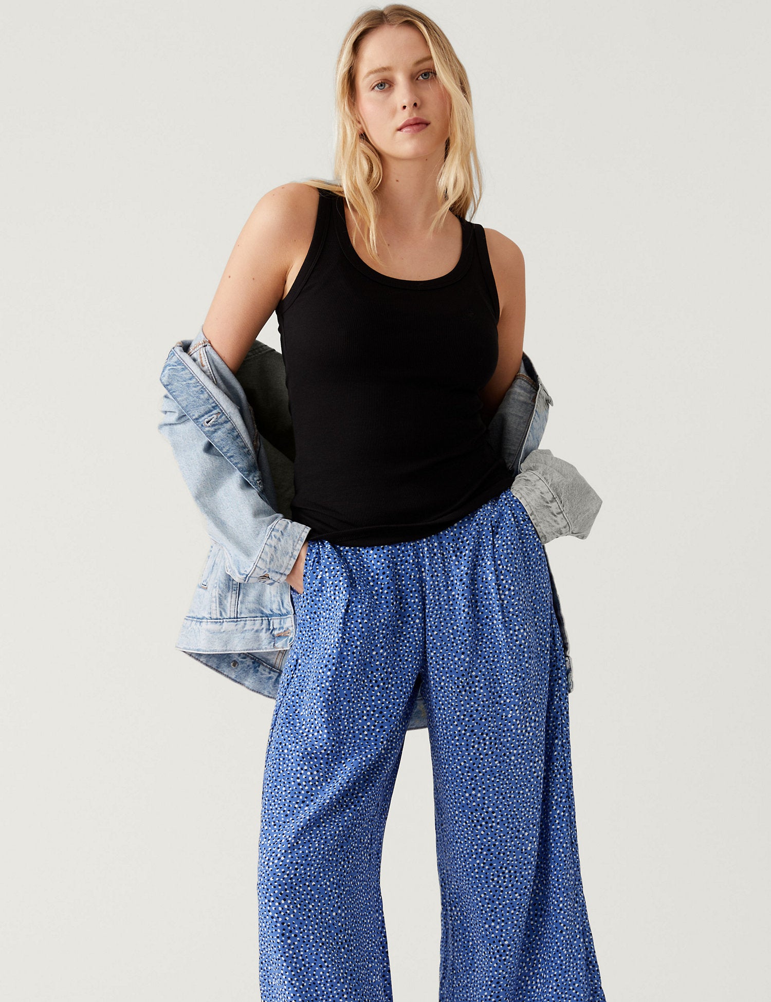 Printed Wide Leg Cropped Trousers