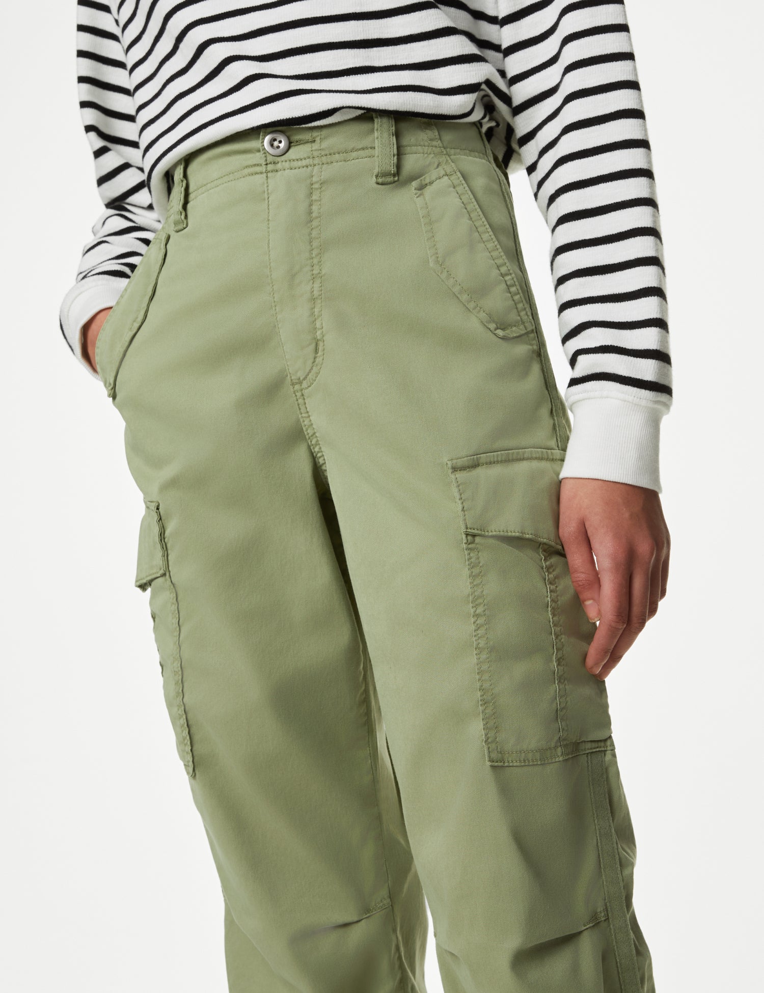 lyocell™ Rich Cargo Tea Dyed Cropped Trousers