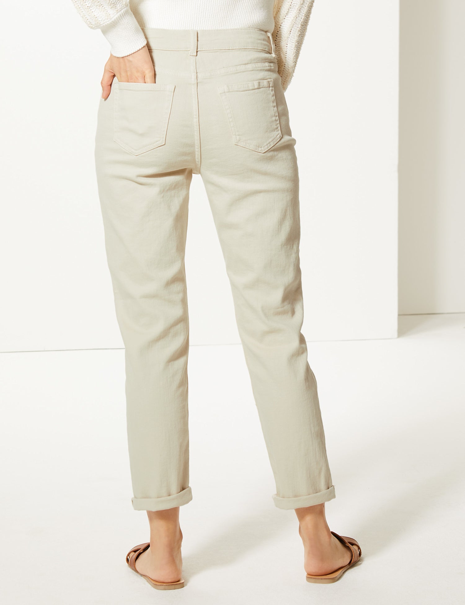 Relaxed Mid Rise Slim Cropped Jeans