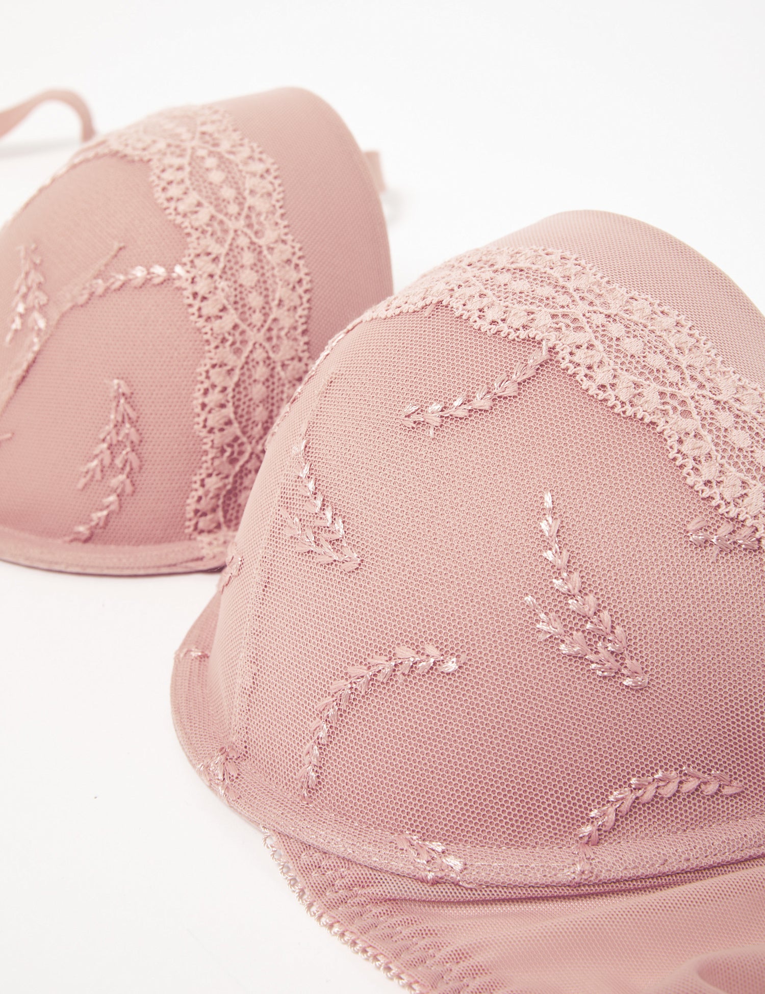 2pk Embroidered Push-Up Balcony Bras