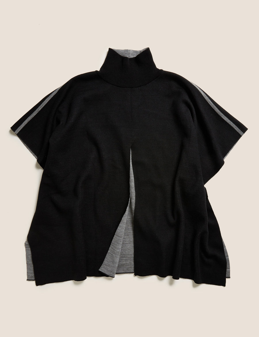 Contrast Funnel Neck Poncho