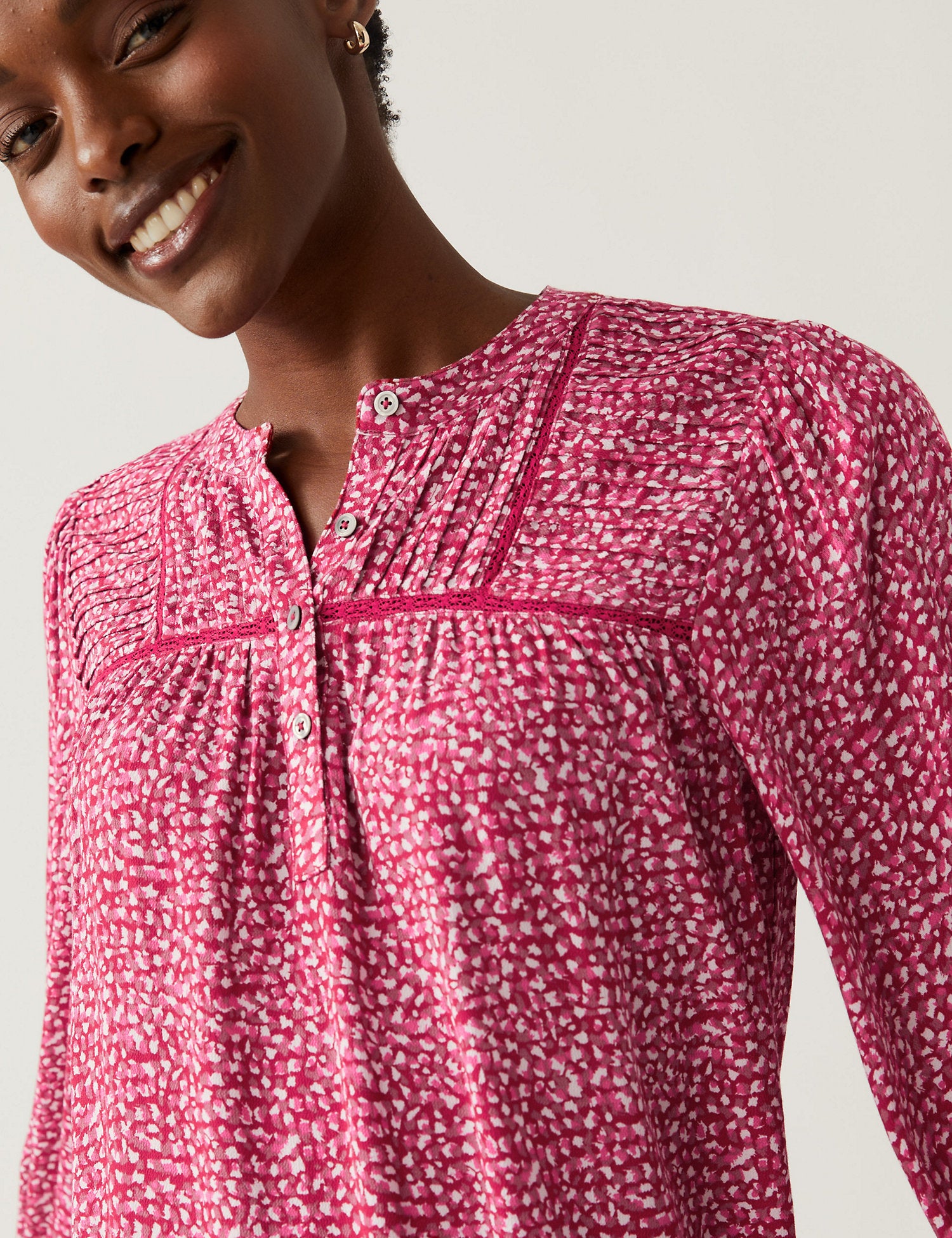 Printed Round Neck Long Sleeve Blouse