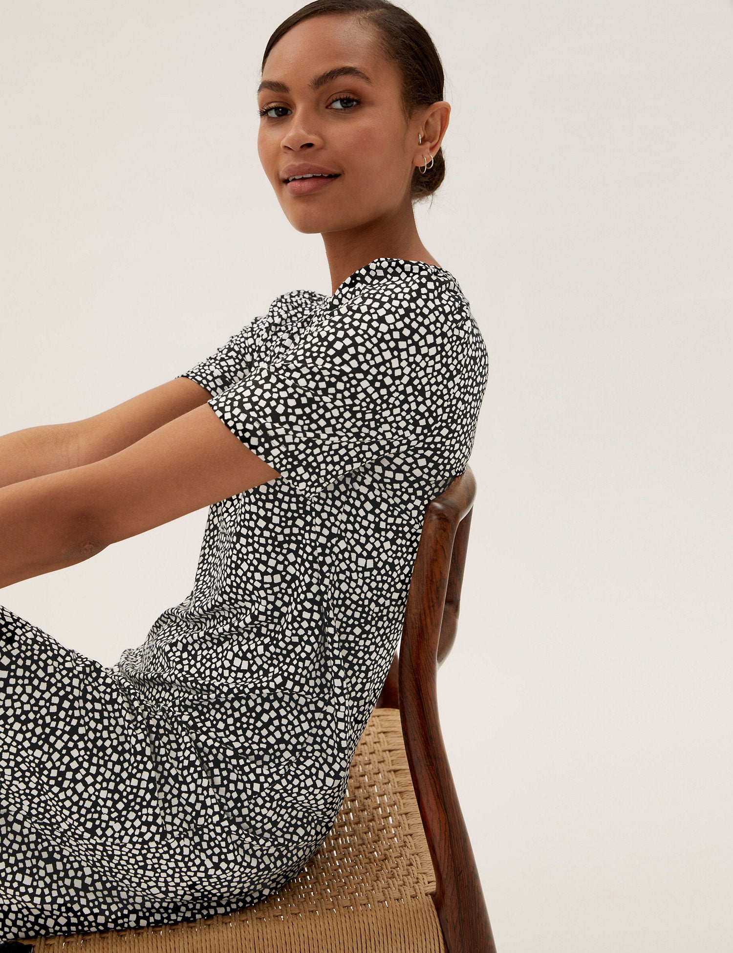 Jersey Printed Knee Length Swing Dress