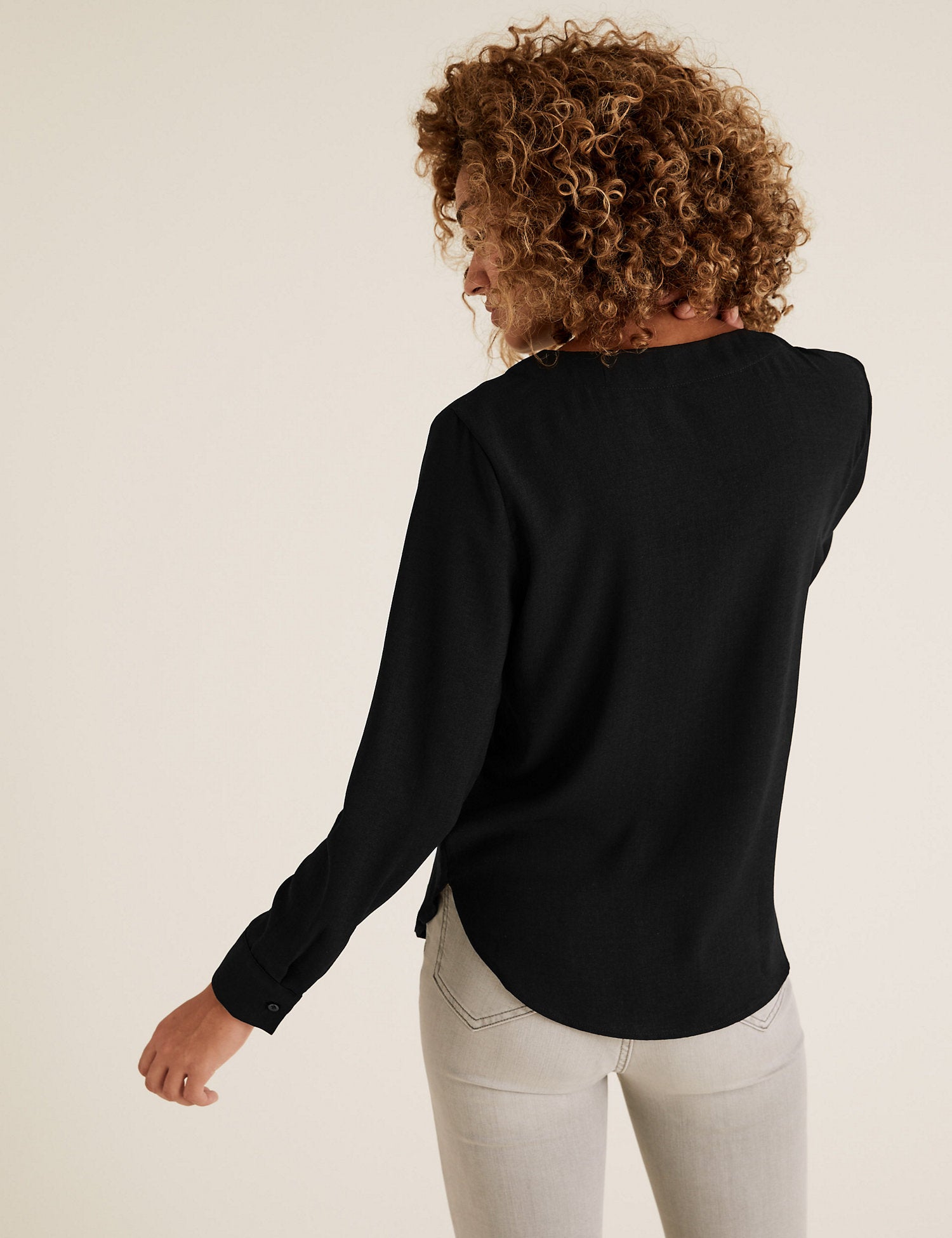 Long Sleeve Popover Blouse