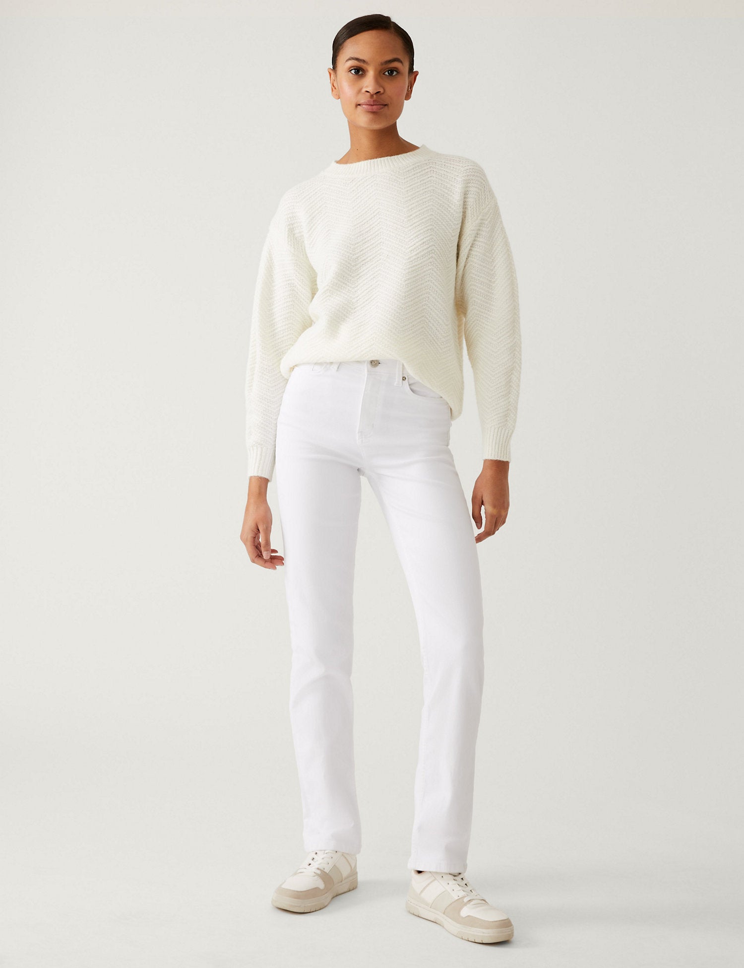 Sienna Straight Leg Jeans with Stretch