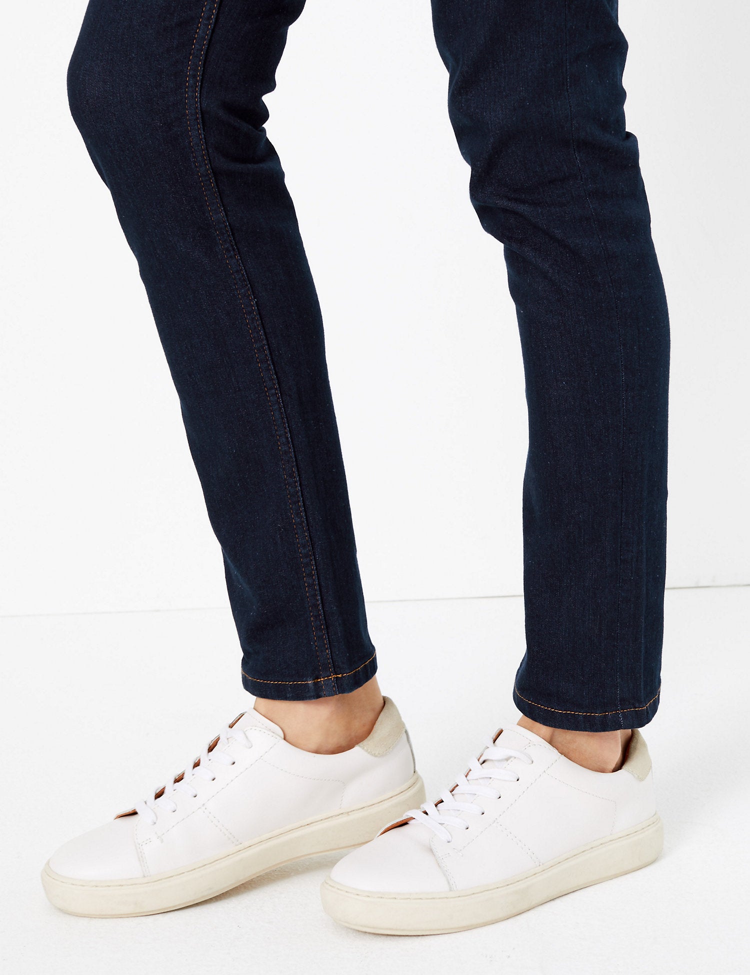 Lily Slim Fit Jeans