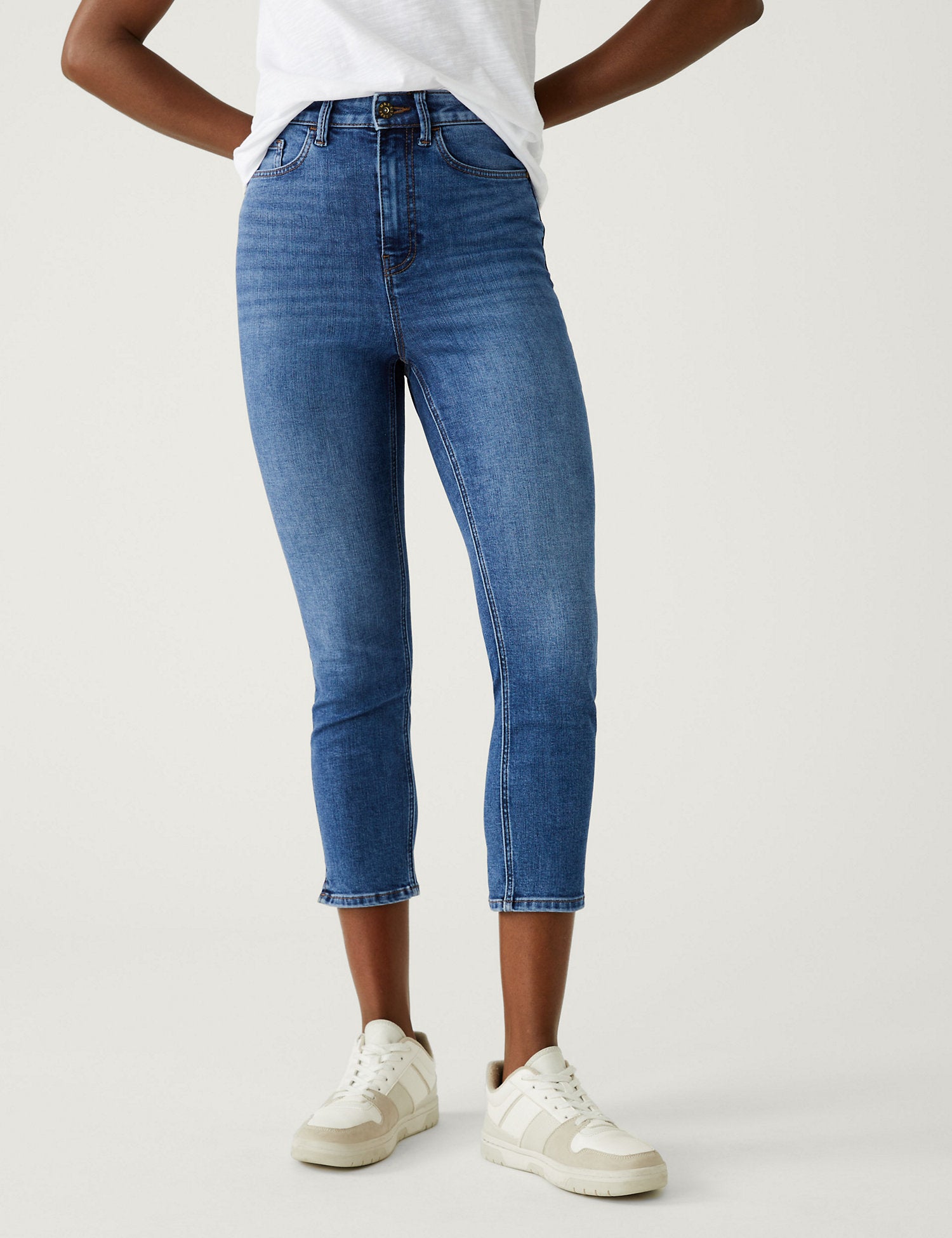 Supersoft High Waisted Skinny Cropped Jeans