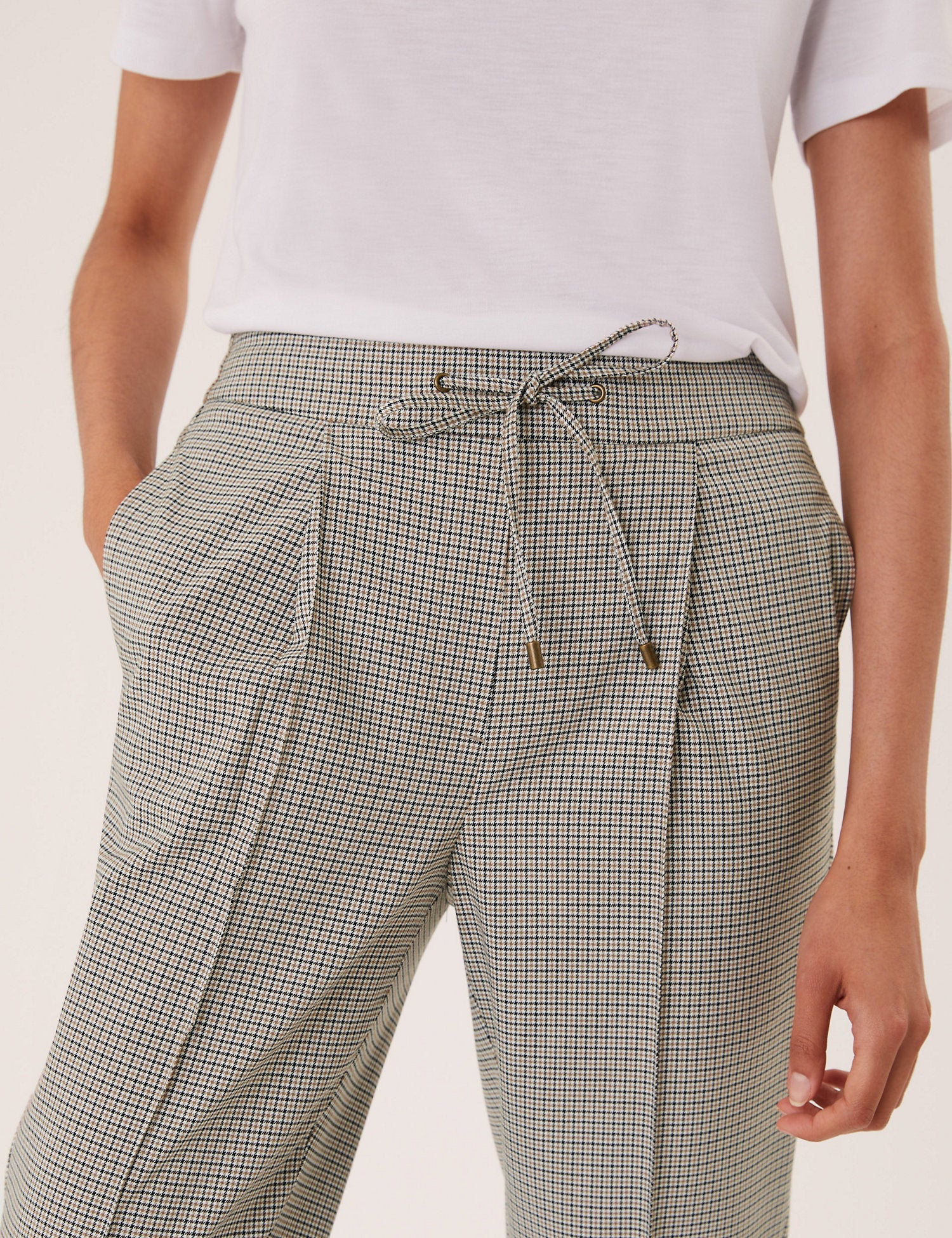 Woven Checked Tapered Ankle Grazer Trousers
